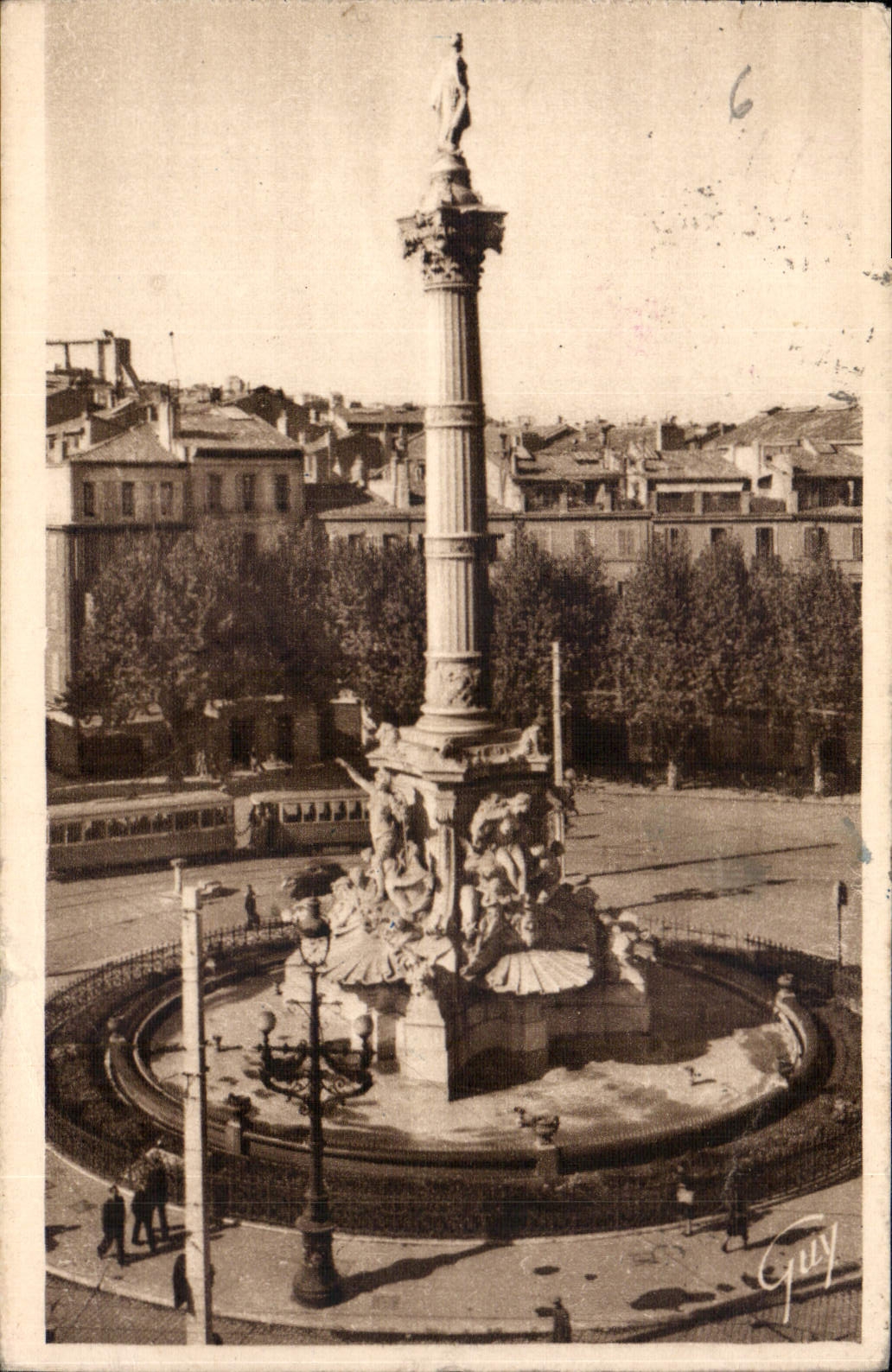 CPA Marseille B du R fontaine monumentale de la Place Castellane