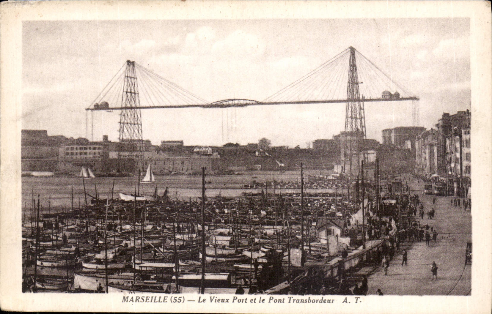 CPA Marseille le vieux port et le Pont Transbordeur