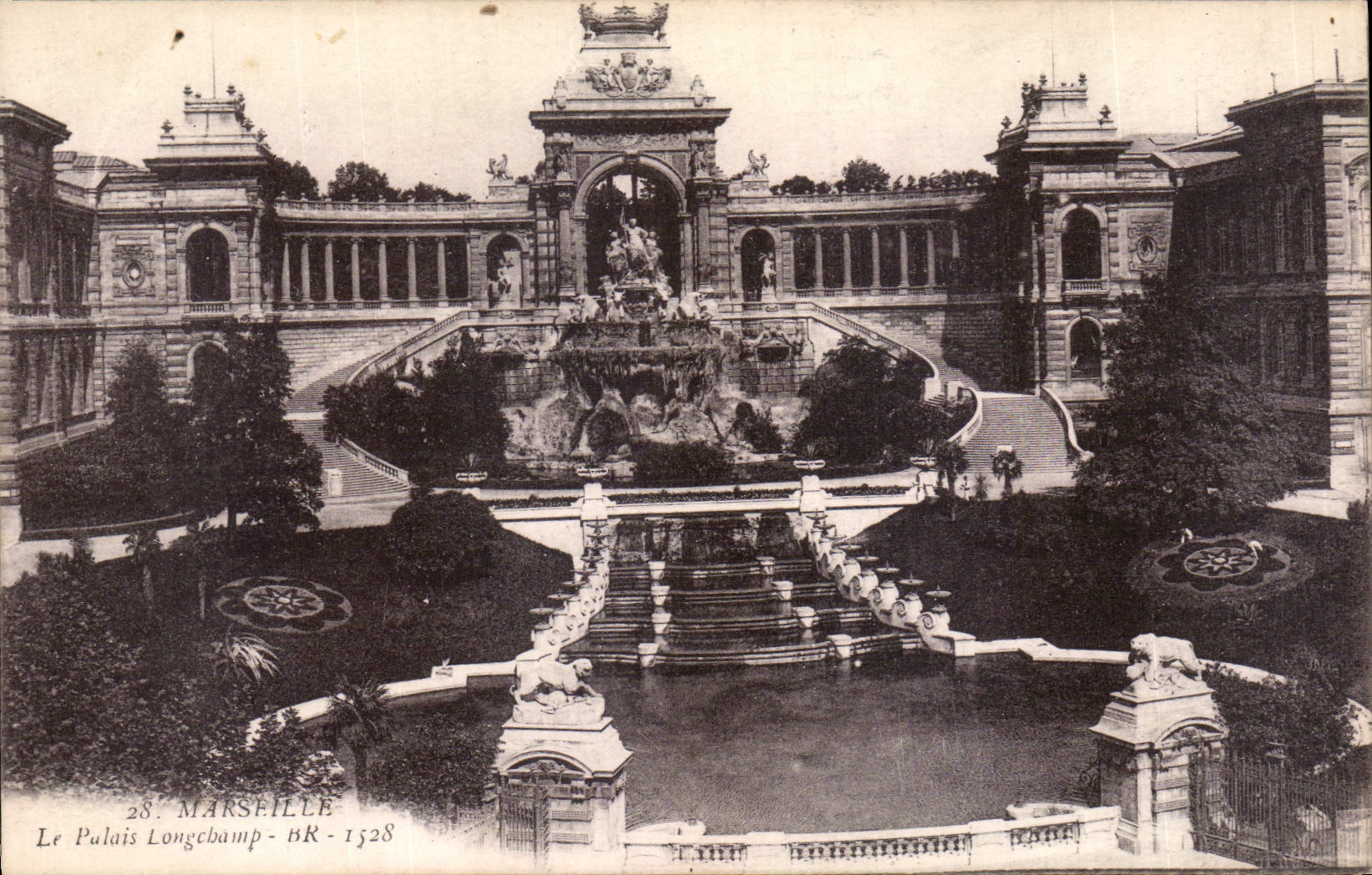 CPA Marseille le Palais Longchamp 