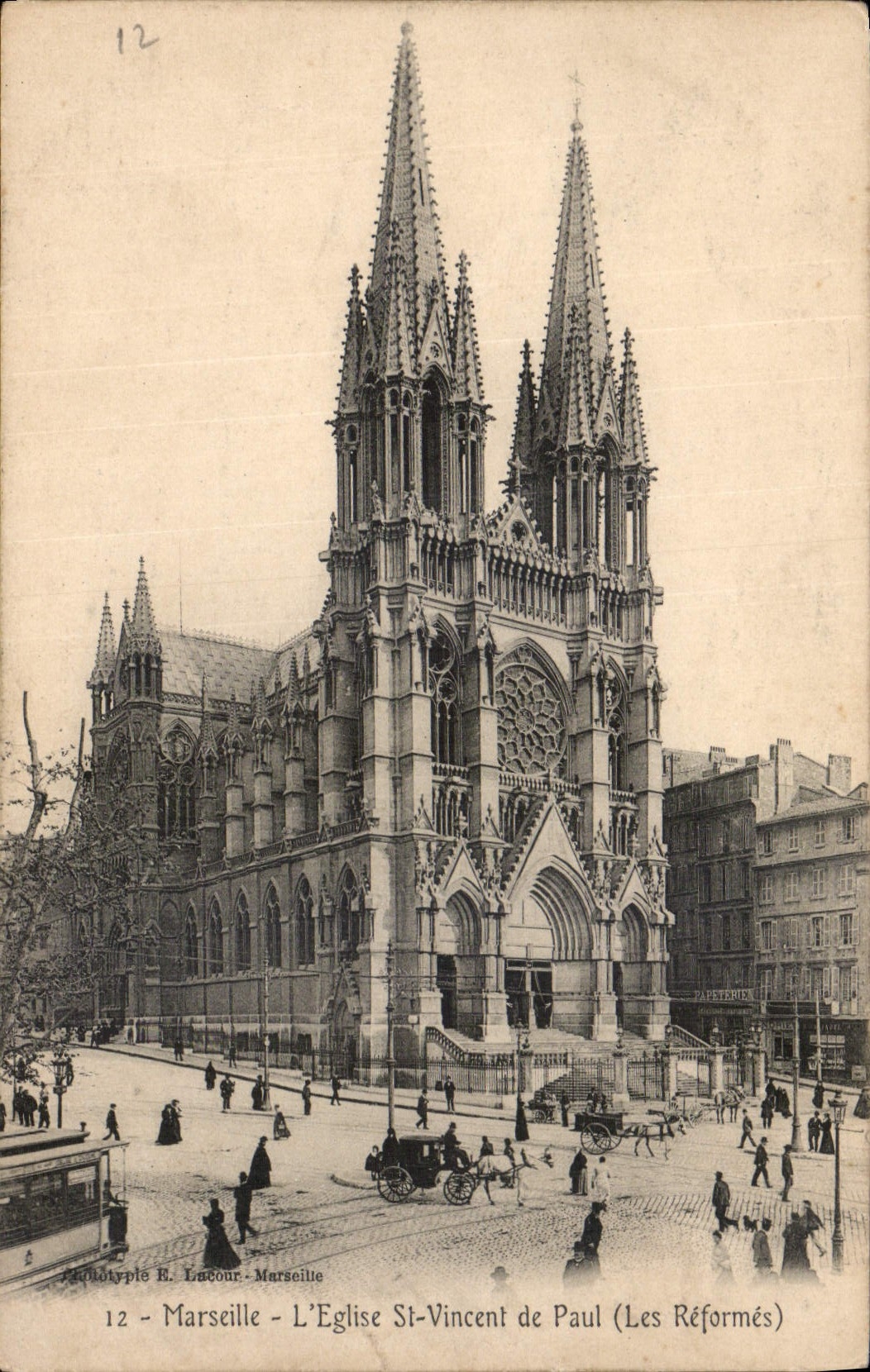 CPA Marseille l'Eglise St Vincent de Paul Les Reformes 