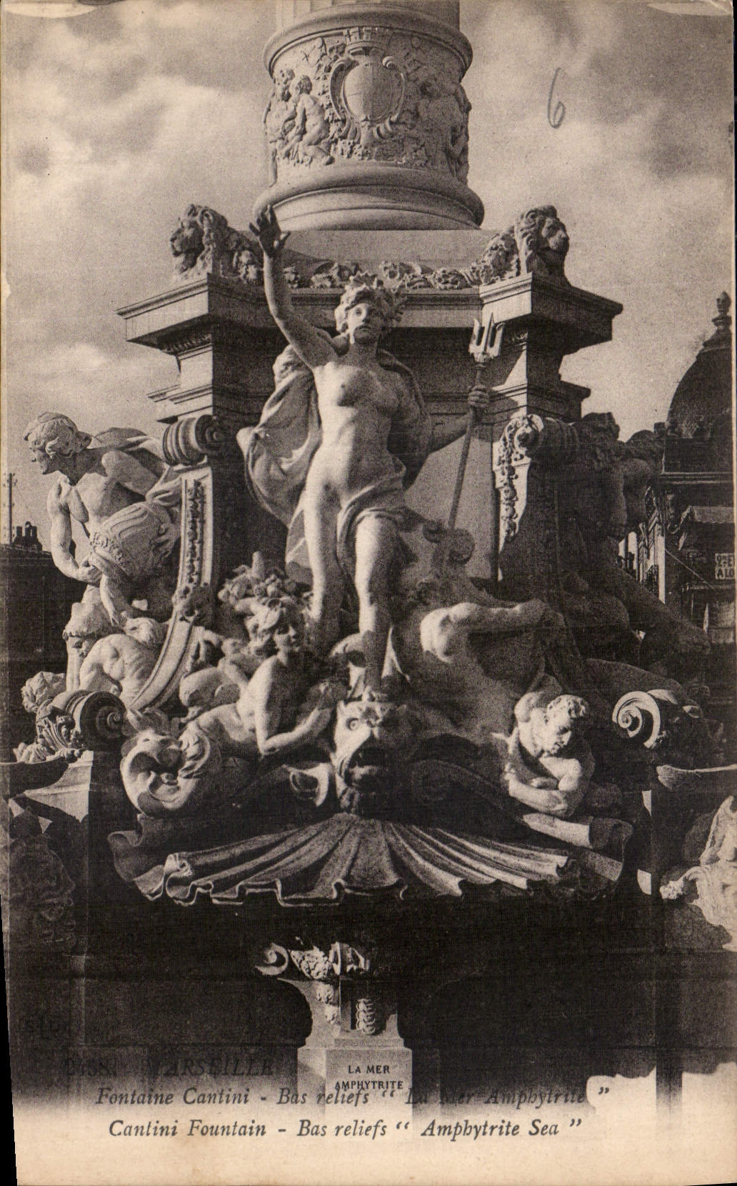 CPA Marseille Fontaine Cantini Bas reliefs au mer Amphytrite 