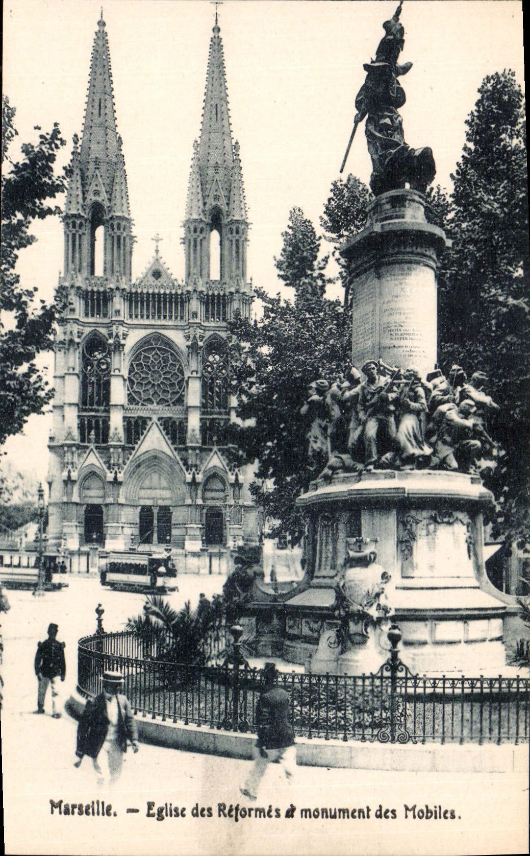 CPA Marseille Eglise des reformes et Monument des Mobiles 