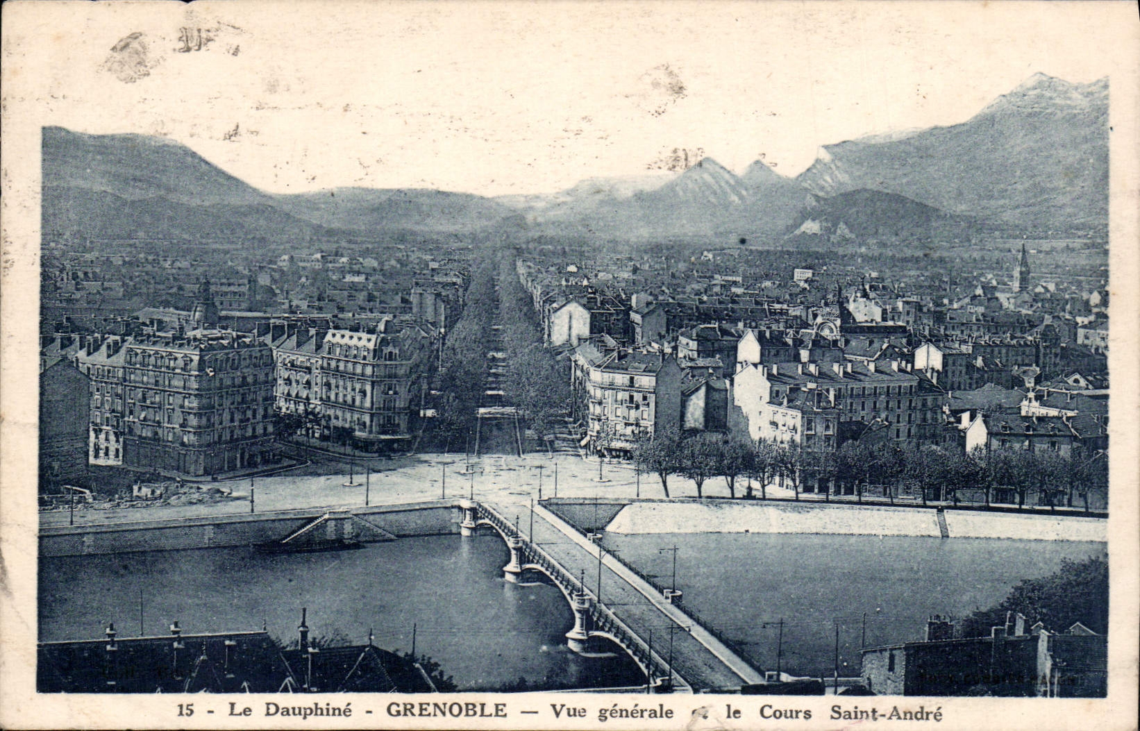 CPA Le Dauphine Grenoble vue generale et le Cours Saint Andre 