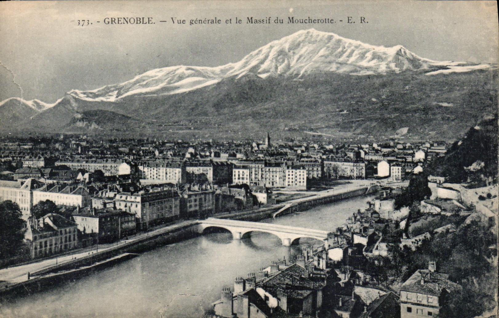 CPA Grenoble vue generale et le Massif du Moucherotte 
