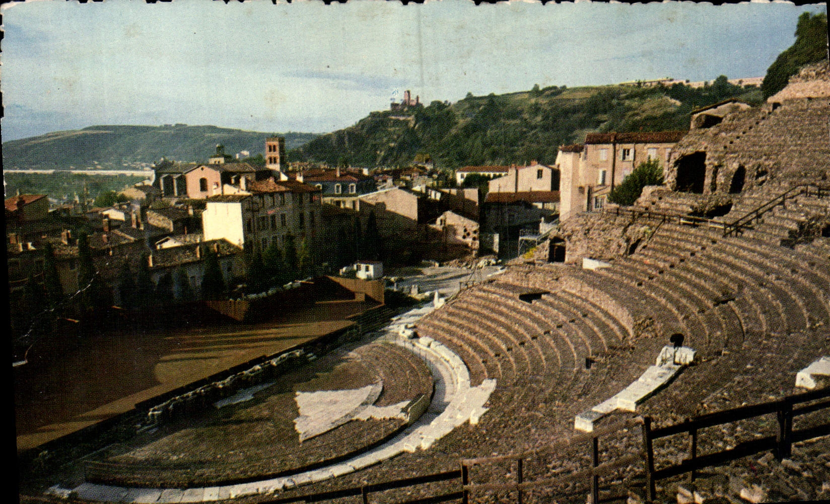 CPA Vienne sur le Rhone Isere le theatre