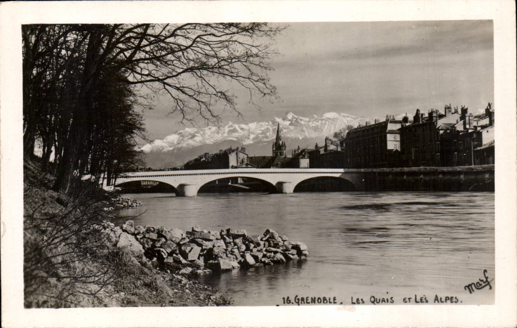 CPA Grenoble les Quais et les Alpes 
