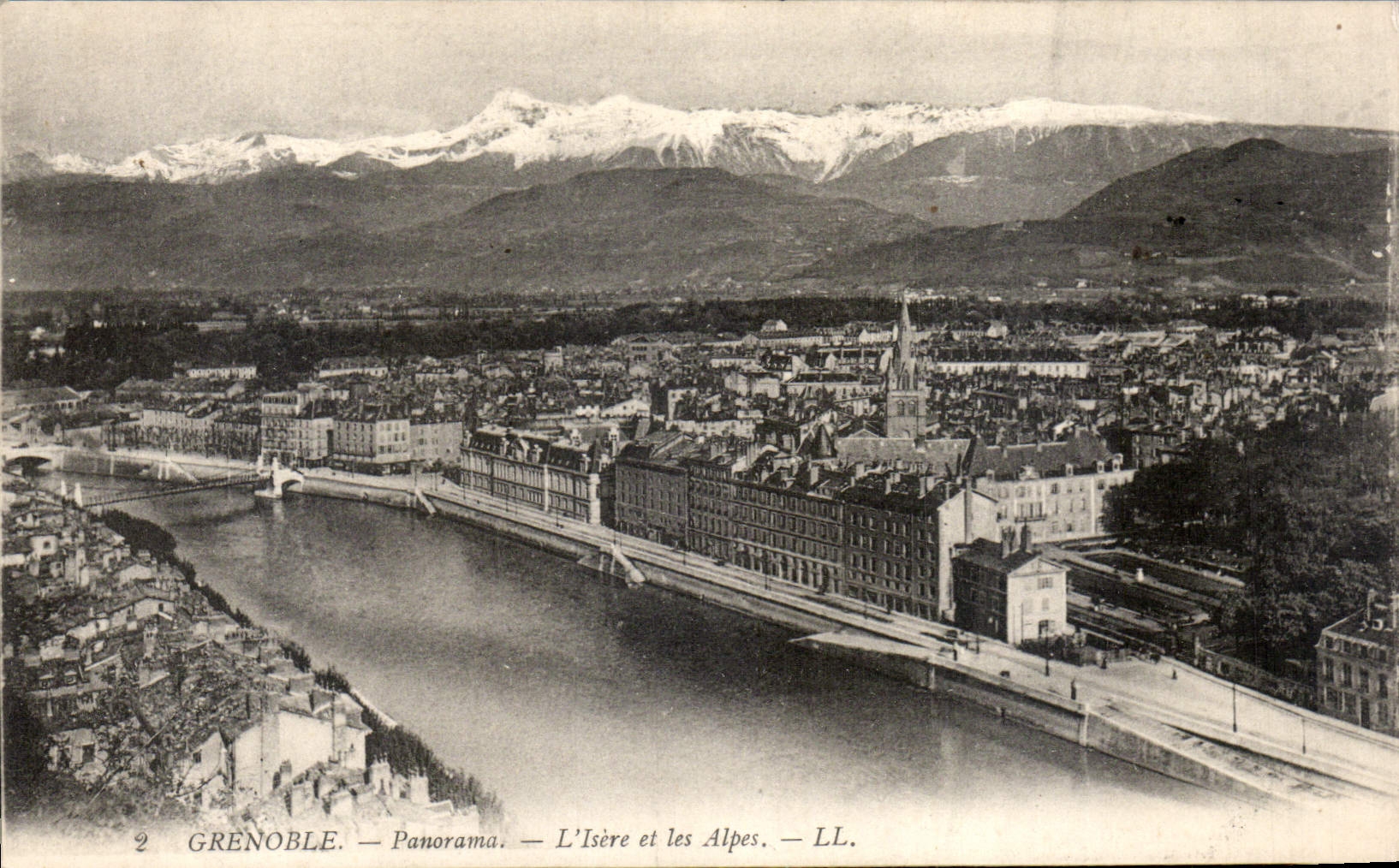 CPA Grenoble Panorama l'Isere et les Alpes 
