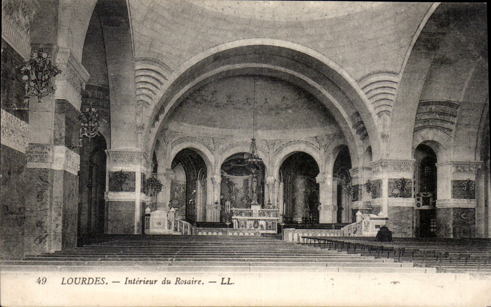 CPA Lourdes Interieur du Rosaire 