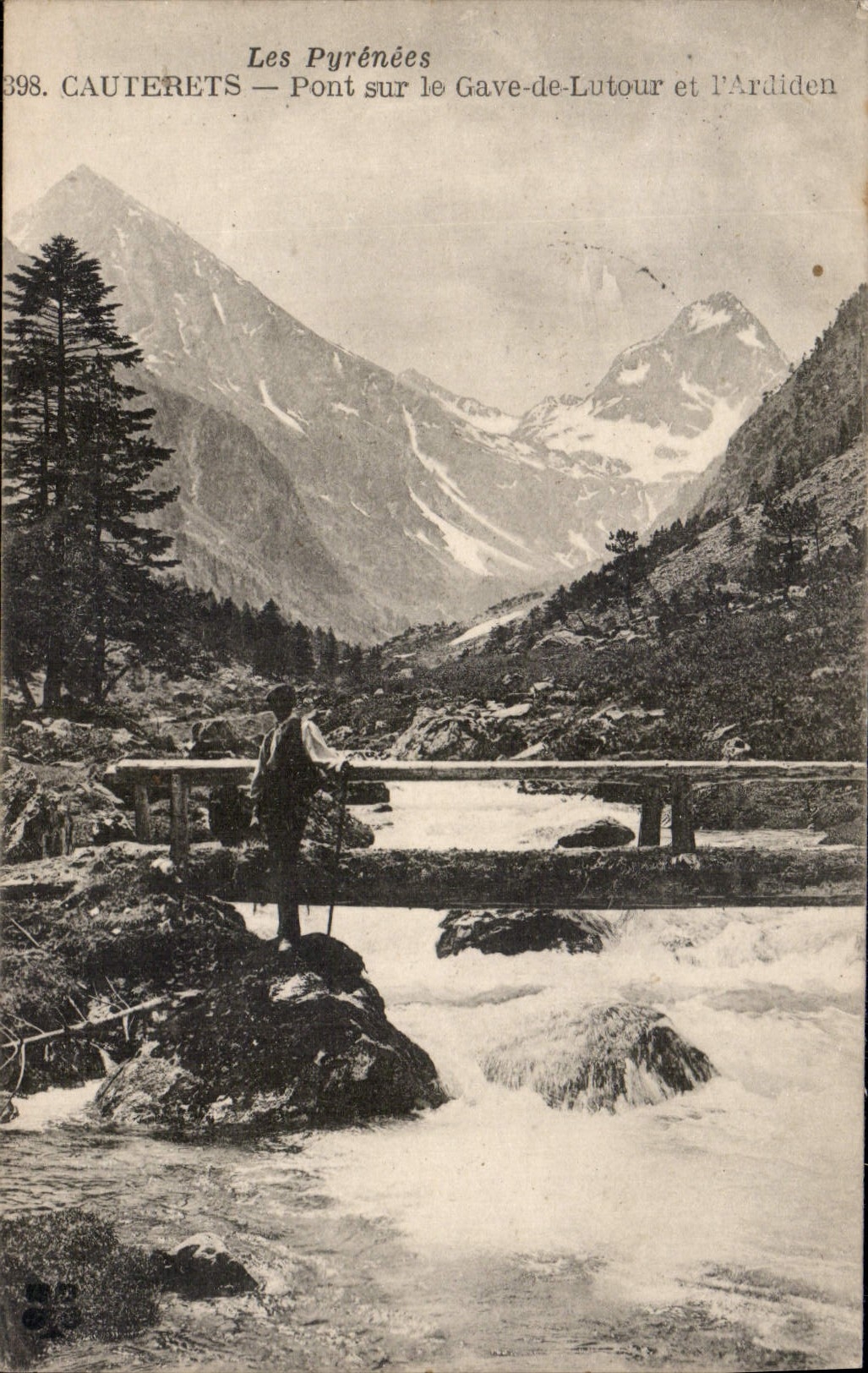 CPA Les Pyrenees Cauterets Pont sur le Gave de Lutour et d'Ardiden 