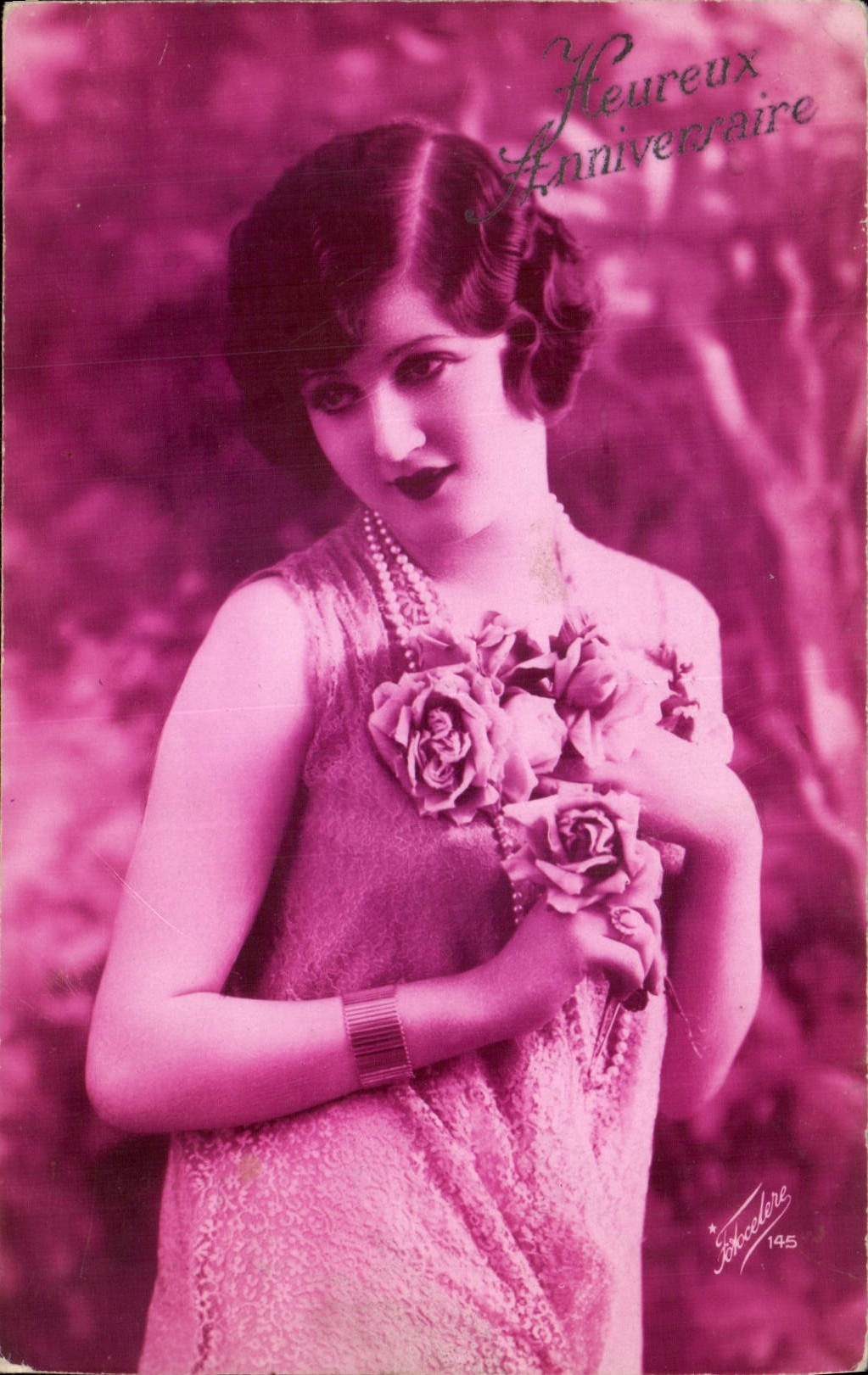 CPA Heureux Anniversaire Femme