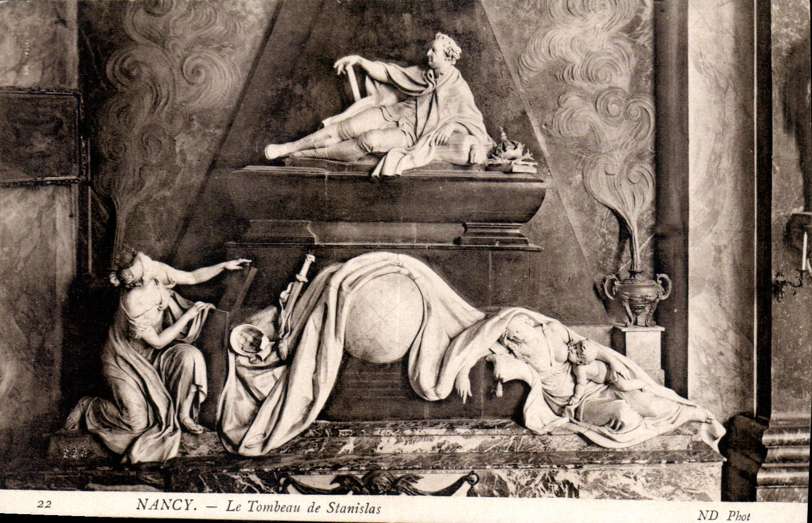 CPA Nancy le Tombeau de Stanislas 