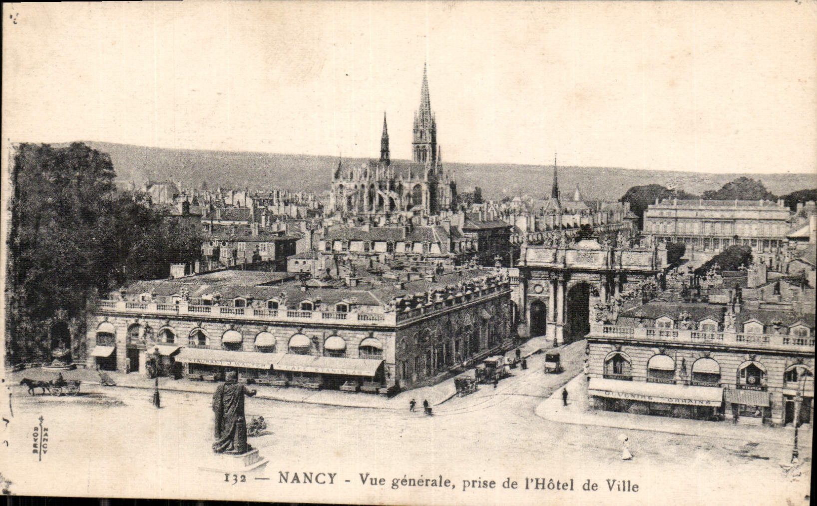 CPA Nancy vue generale prise de l'Hotel de Ville 
