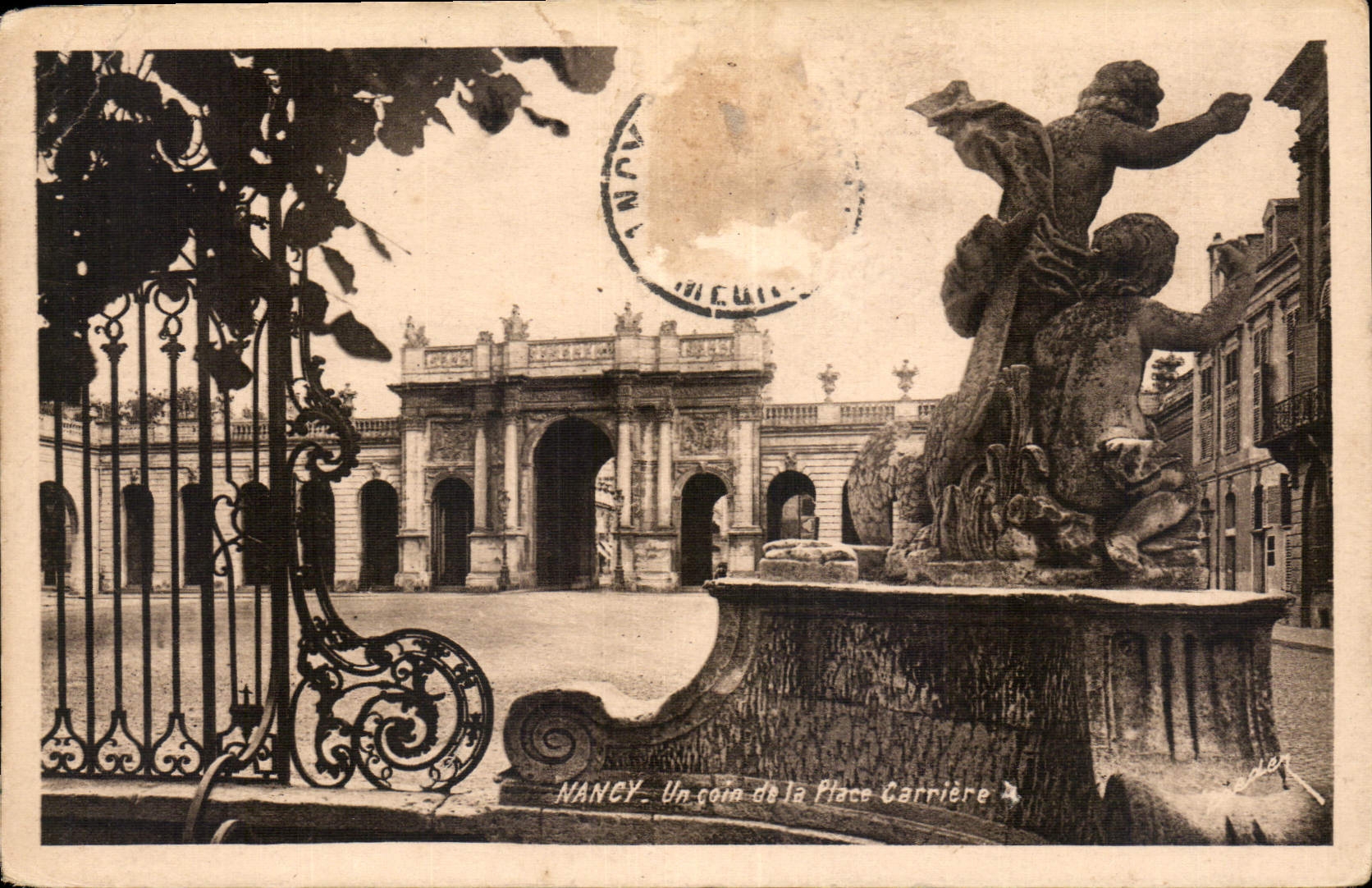 CPA Nancy un Coin de la Place Carriere 