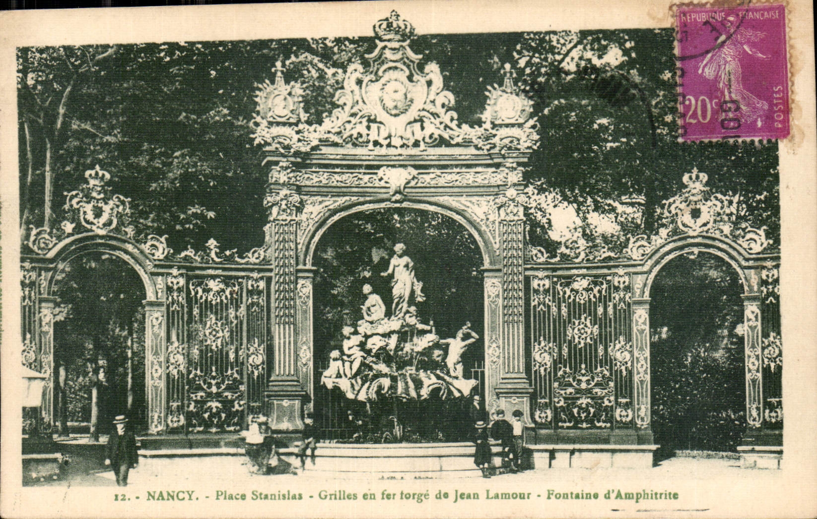 CPA Nancy Place Stanislas Grilles en Fer forge de Jean Lamour Fontaine d'Amphitrite 