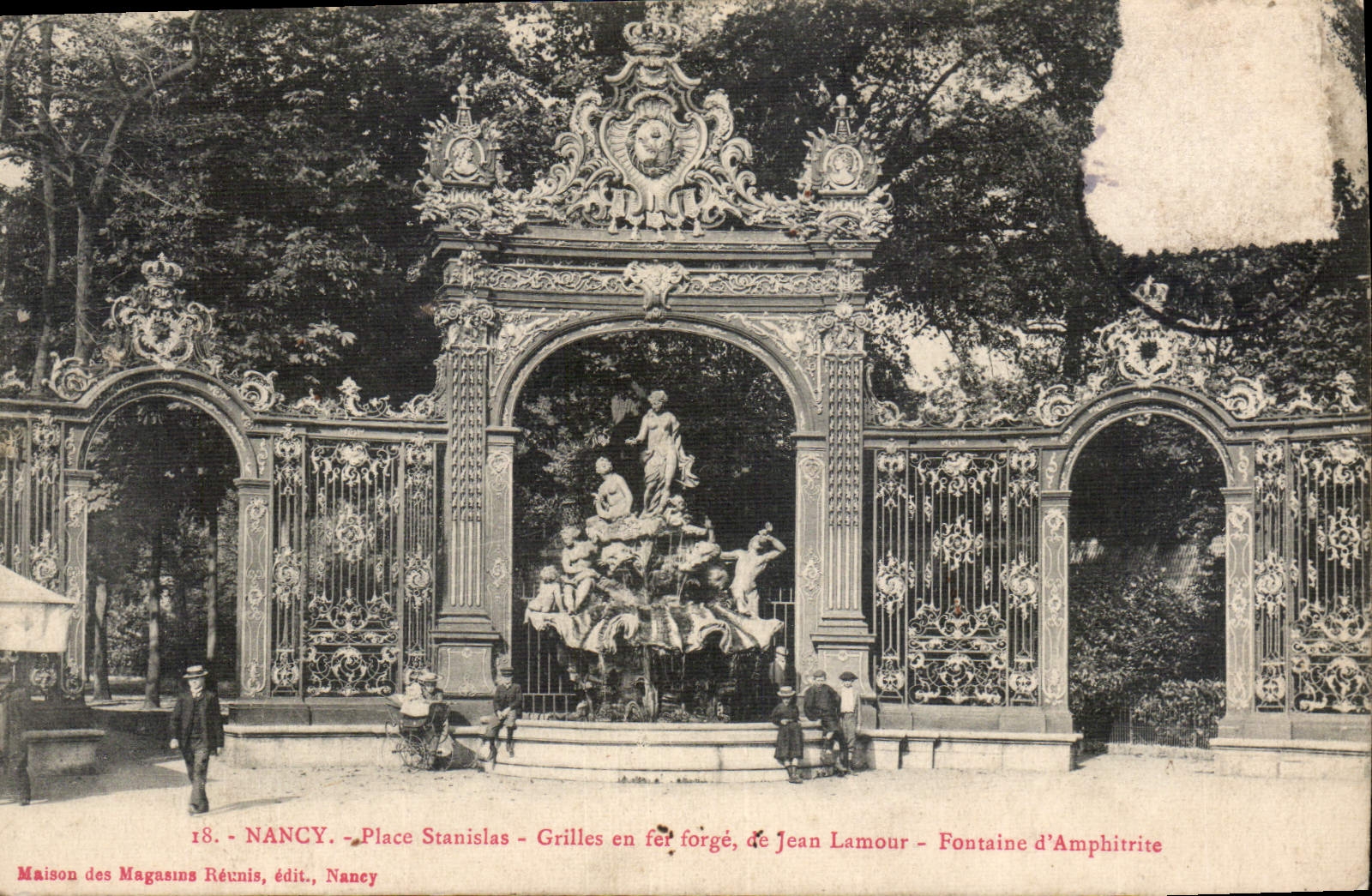 CPA Nancy Place Stanislas Grilles en Fer forge de Jean Lamour Fontaine d'Amphitrite