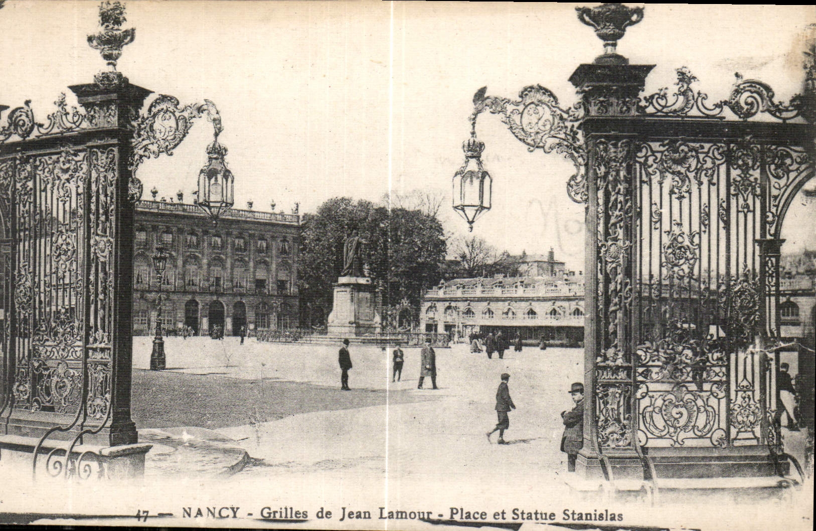 CPA Nancy Grilles de Jean Lamour Place et Statue Stanislas 