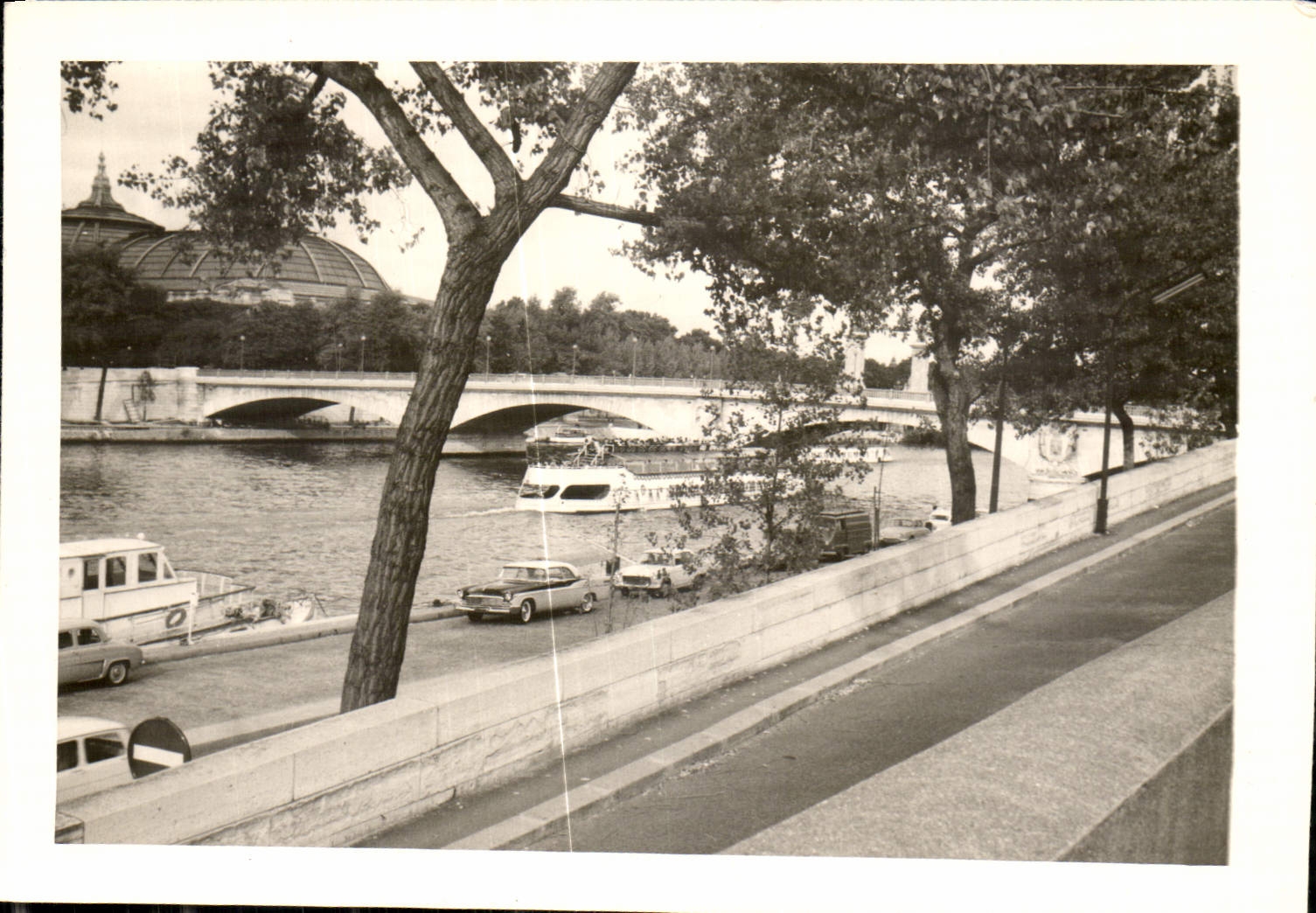 Photo Paris 1962 Bateau mouche et pont de l'Alma