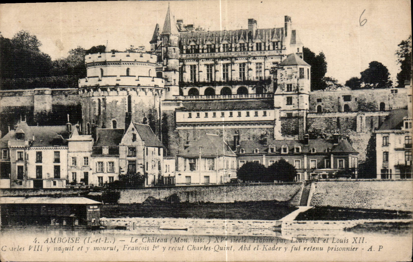 CPA Amboise I et L le Chateau Mon hist XV siecle par Louis Xi et Louis XII 