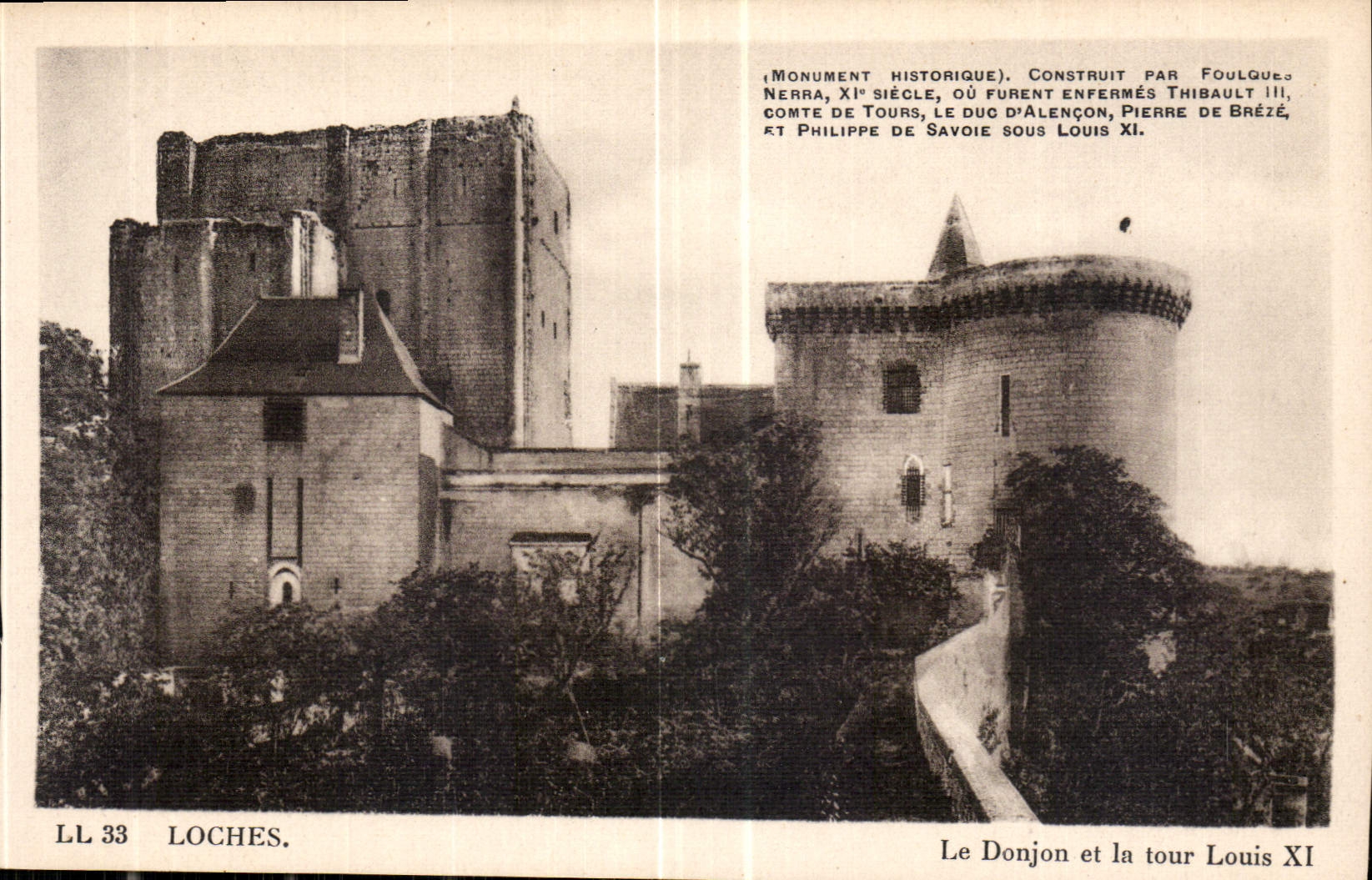 CPA Loches le Donjon et la Tour Louis XI