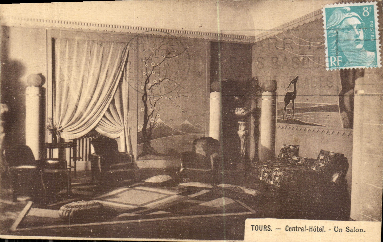 CPA Tours Central Hotel Un Salon 