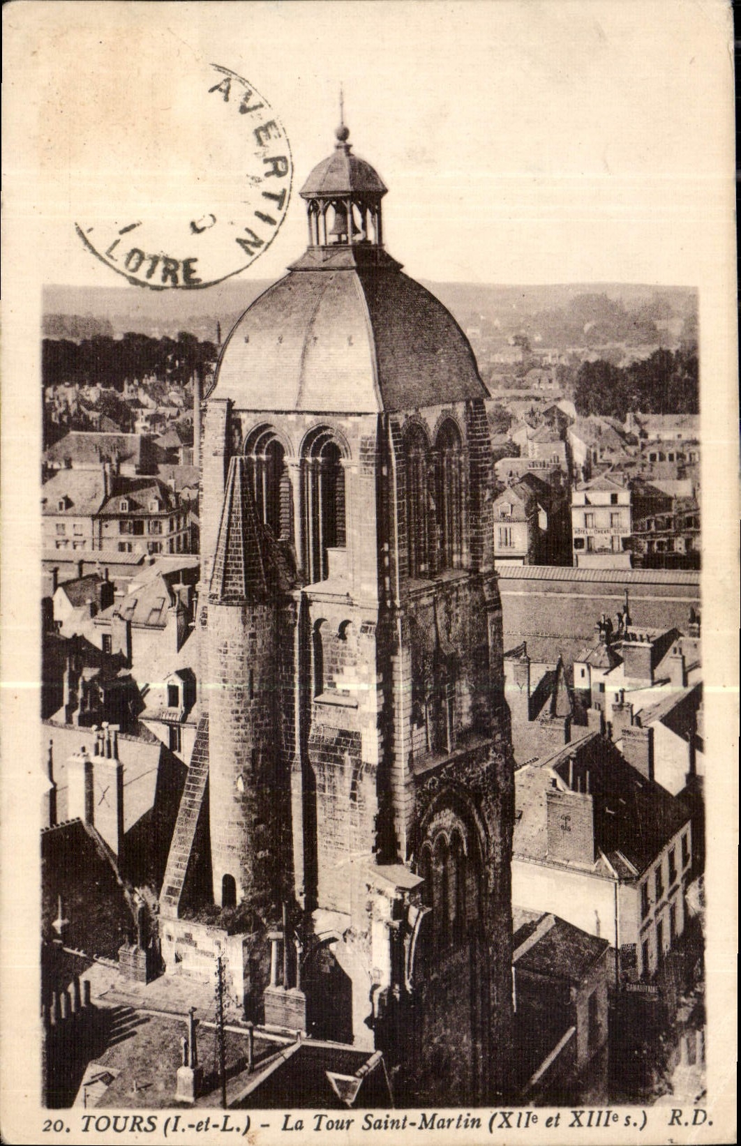 CPA Tours I et L la Tour Saint Martin XII et XIII S 