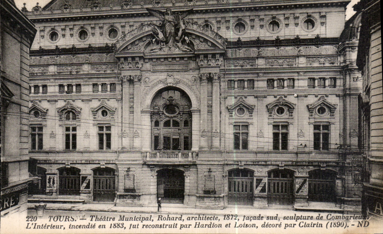 CPA Tours Theatre Municipal Rohard architecte 1872 facade Sud sculprure de Combarieux l'Interieur in