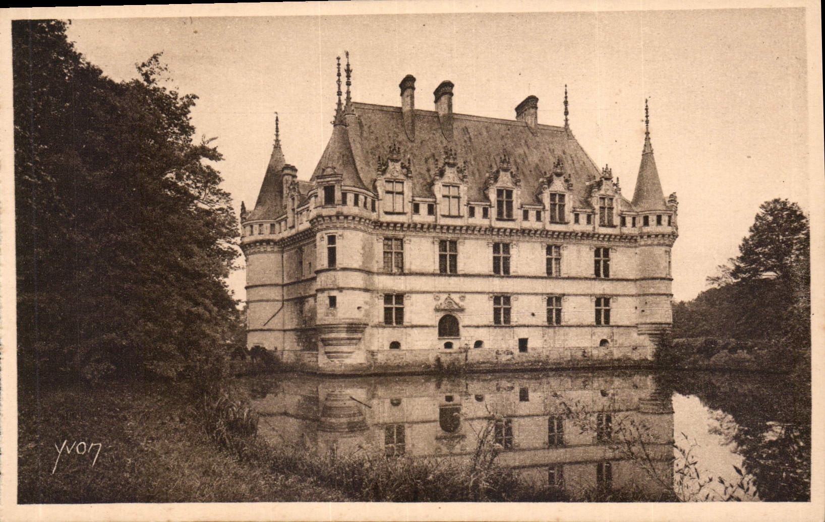 CPA Chateaux de la Loire Chateau d'Azay le Rideau