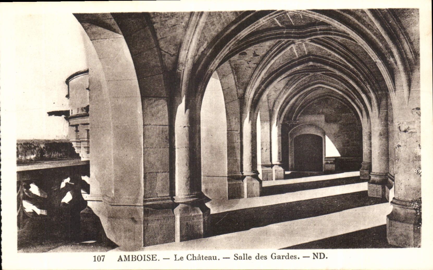 CPA Amboise le Chateau Salle des Gardes