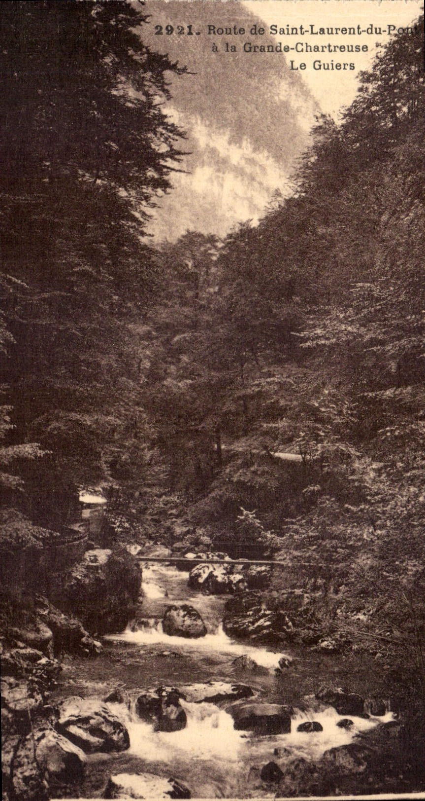 CPA Route de Saint Laurent du Pont a la Grande Chartreuse le Guiers