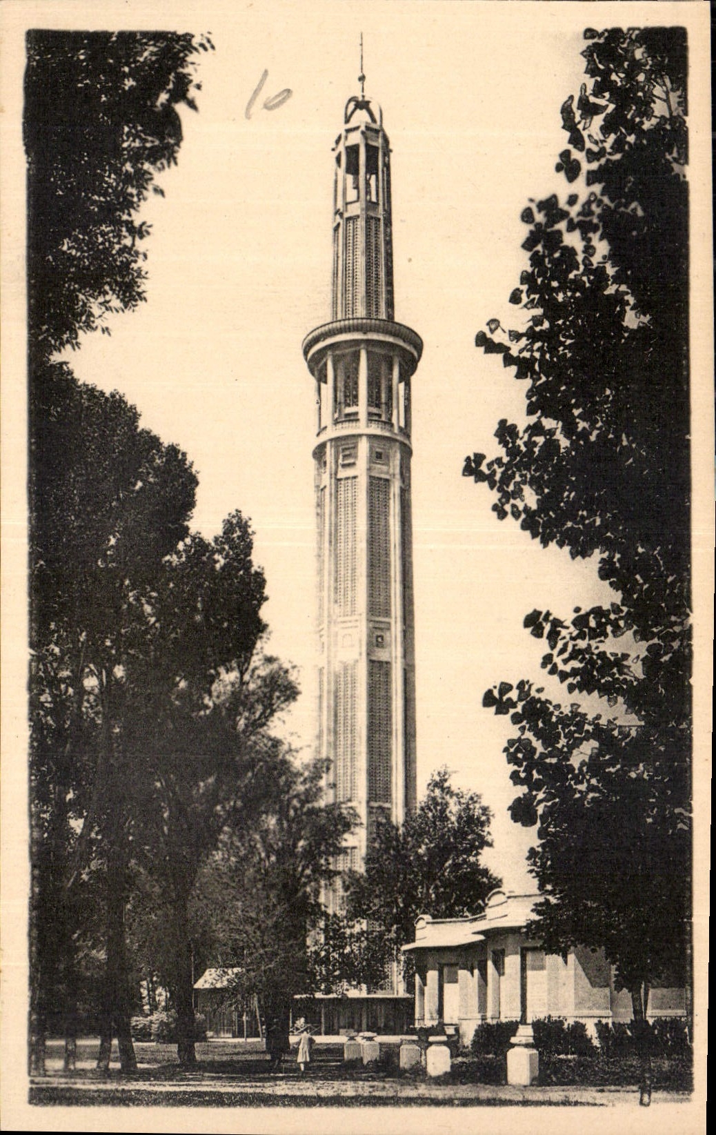 CPA Grenoble la tour d'Orientation 