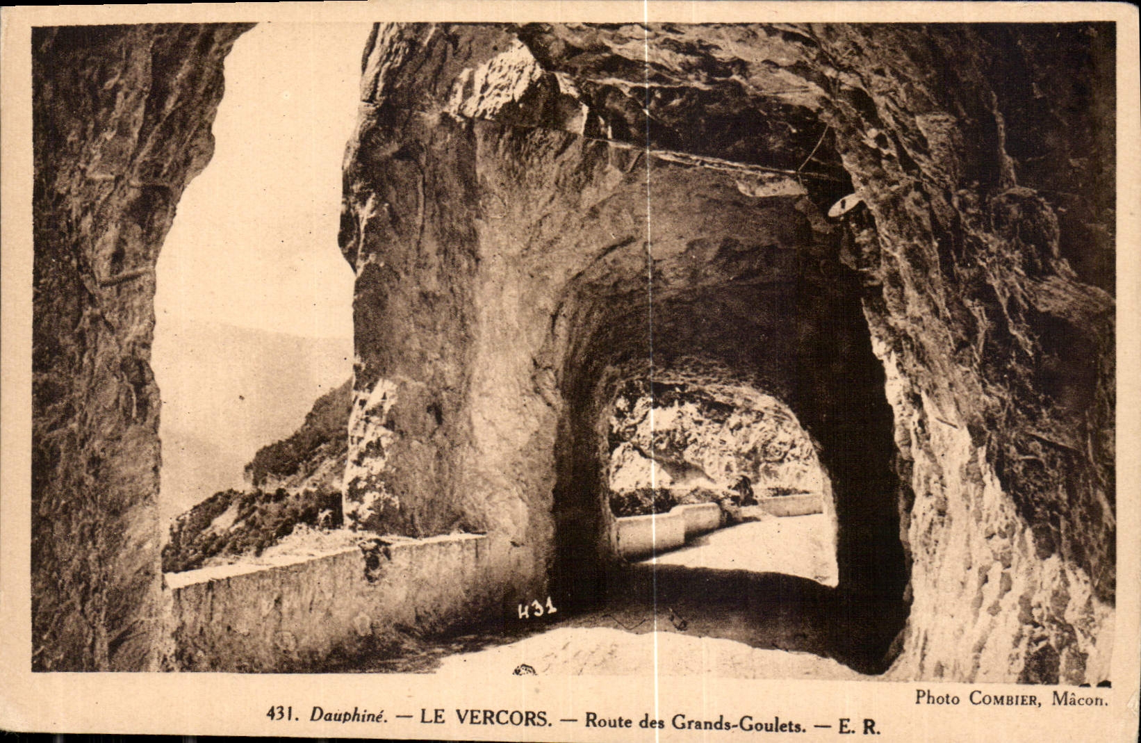 CPA Dauphine Le Vercors Route des Grands Goulets