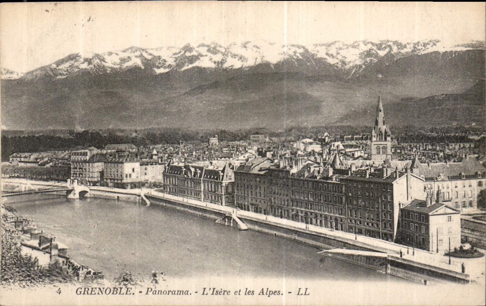 CPA Grenoble Panorama L'Isere et les Alpes 