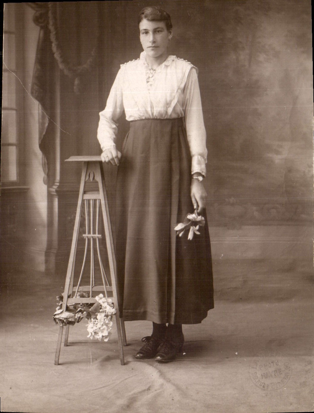 CARTE PHOTO Femme Le Havre