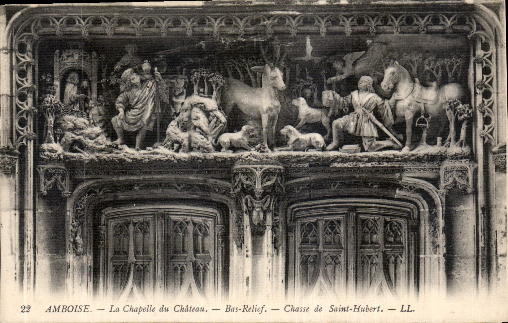 CPA Amboise La Chapelle du Chateau Bas Relief Chasse de Saint Hubert 