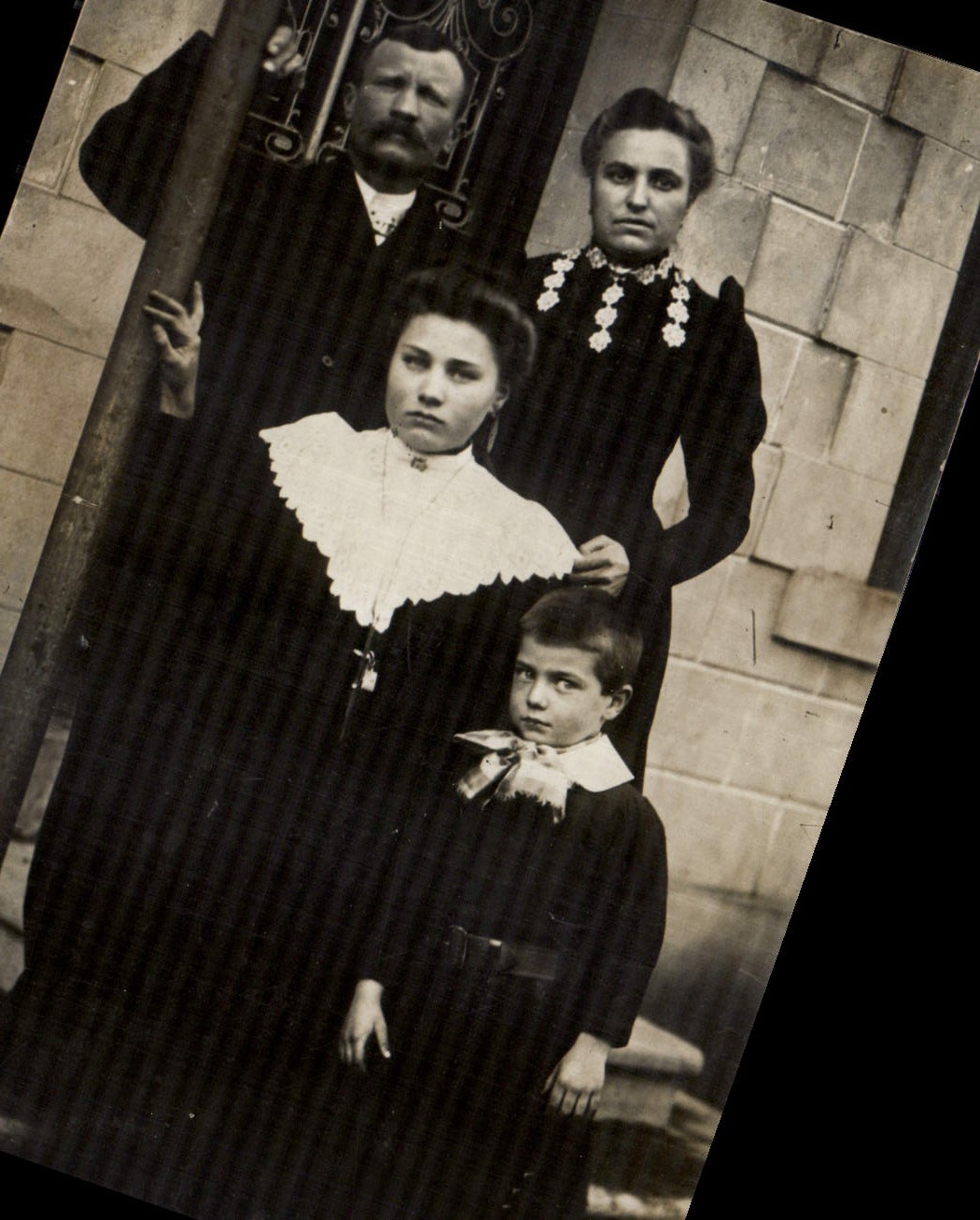 CARTE PHOTO Femme Enfants