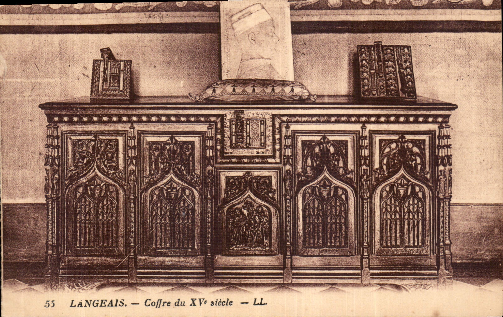CPA Langeais Coffre du XV siecle 