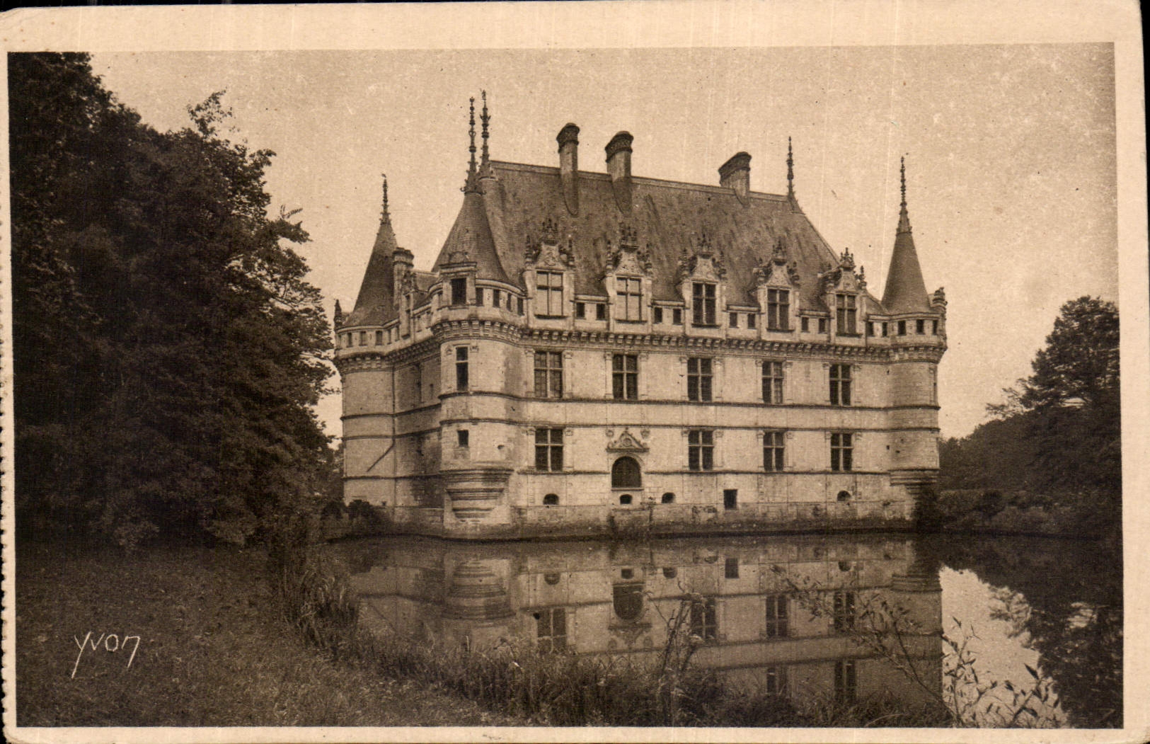 CPA La Douce France Chateaux de la Loire Chateau d'Azay le Rideau