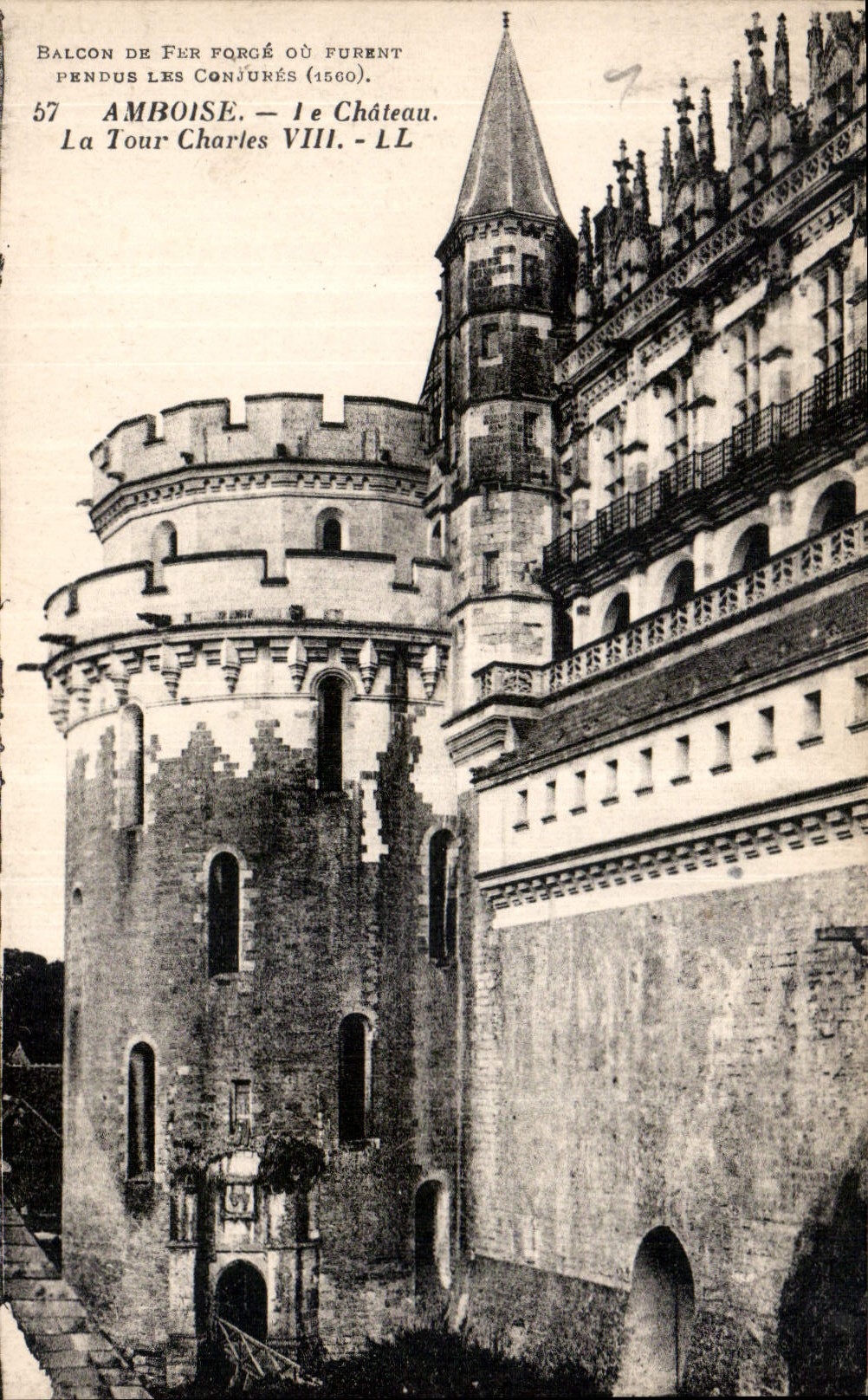 CPA Amboise Le Chateau La Tour Charles VIII 