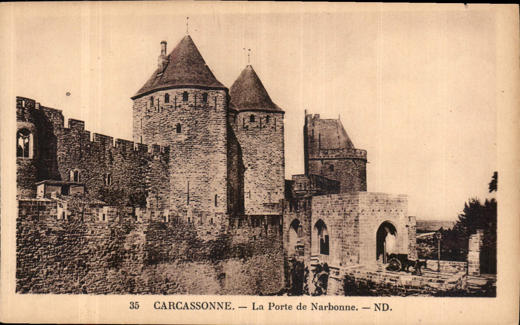 CPA Carcassonne La Porte de Narbonne 