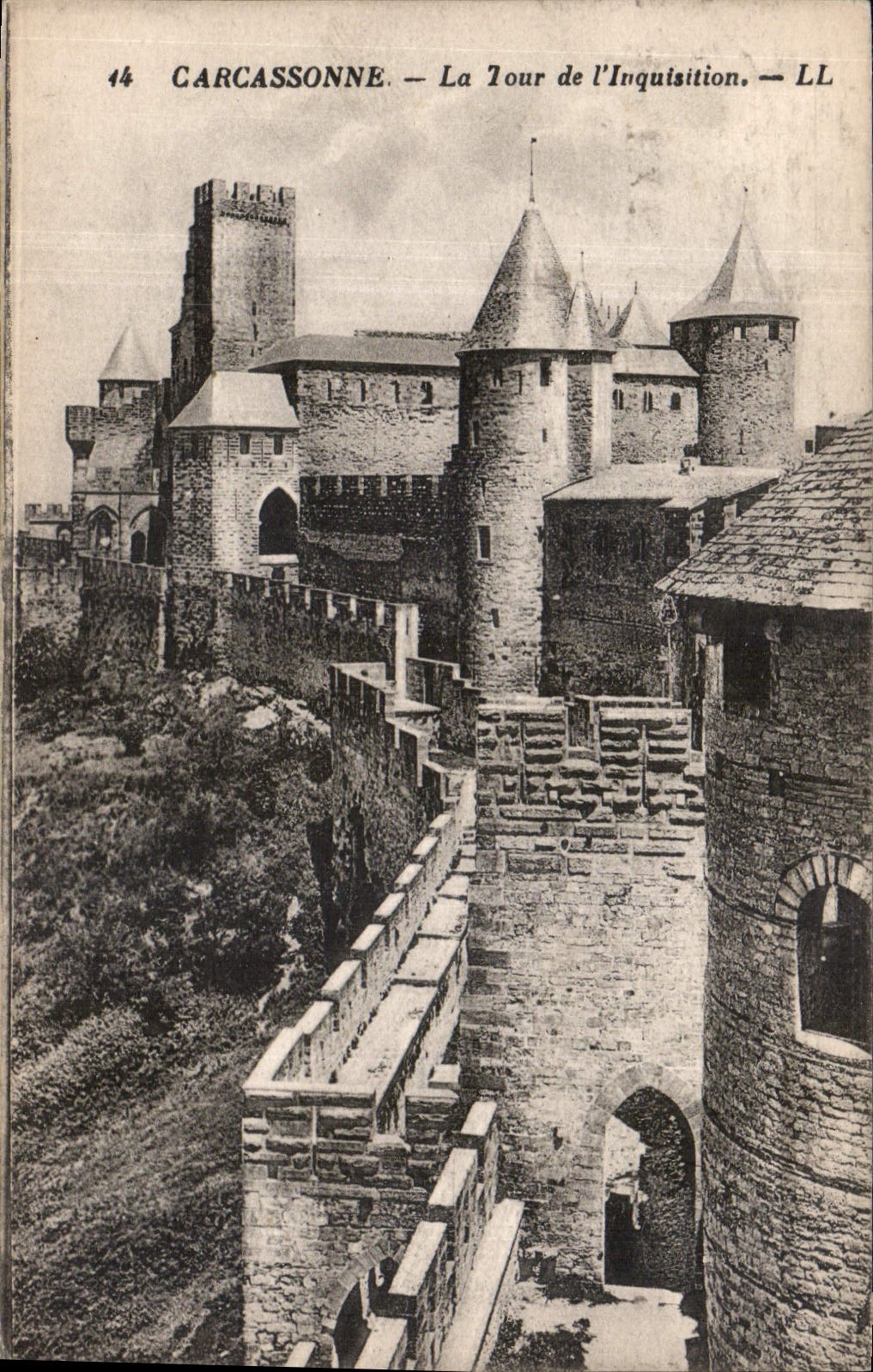 CPA Carcassonne La Tour de l'Inquisition