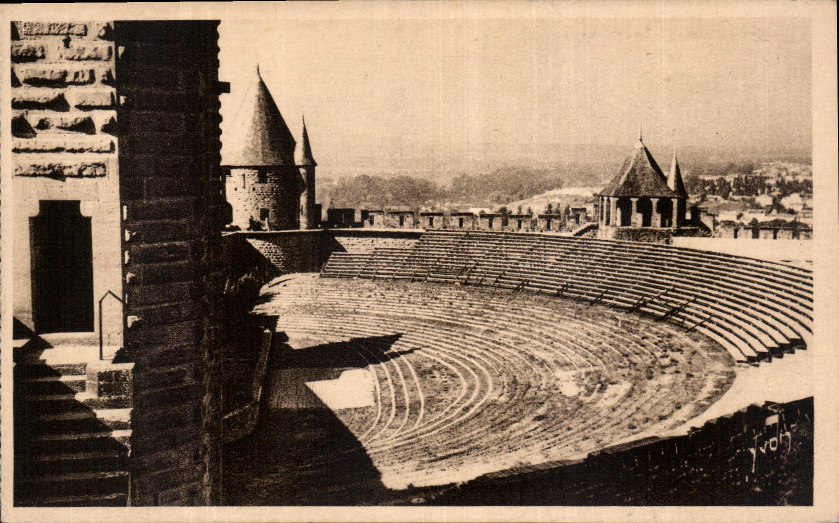 CPA Carcassonne Aude La Cite Le Theatre