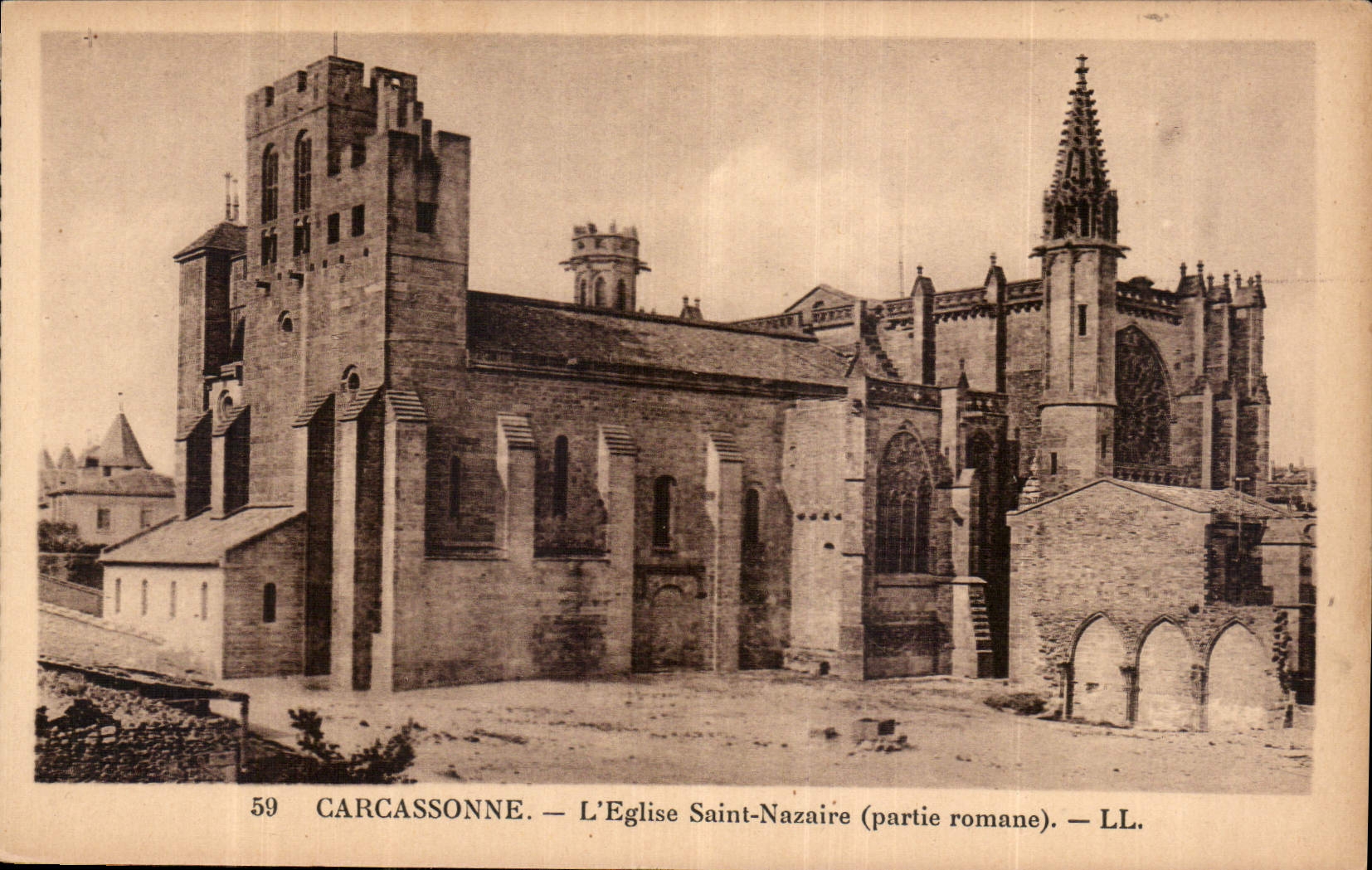 CPA Carcassonne l'Eglise Saint Nazaire Partie romane