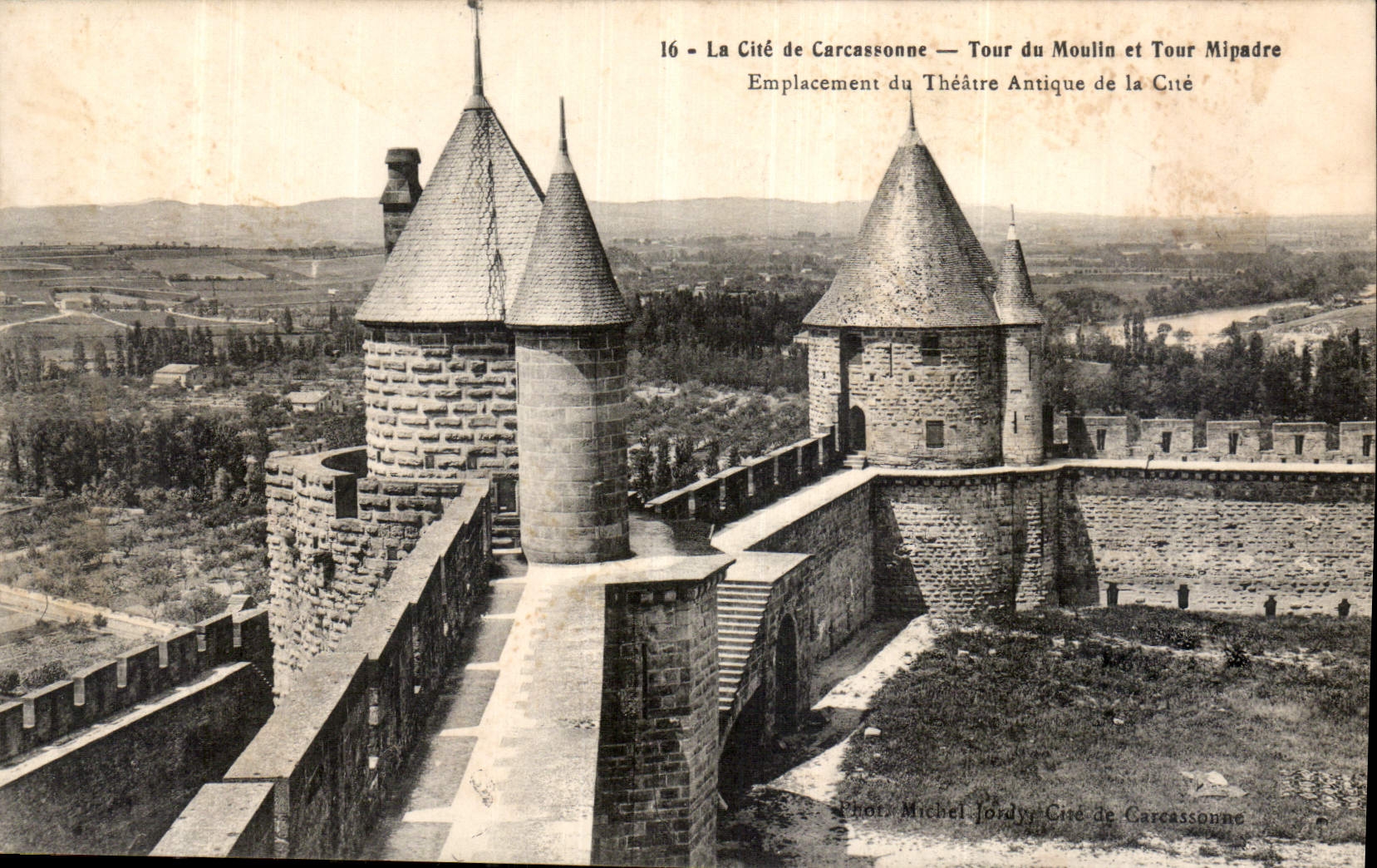 CPA La Cite de Carcassonne Tour du Moulin et Tour Mipadre Emplacement du Theatre Antique de la Cite