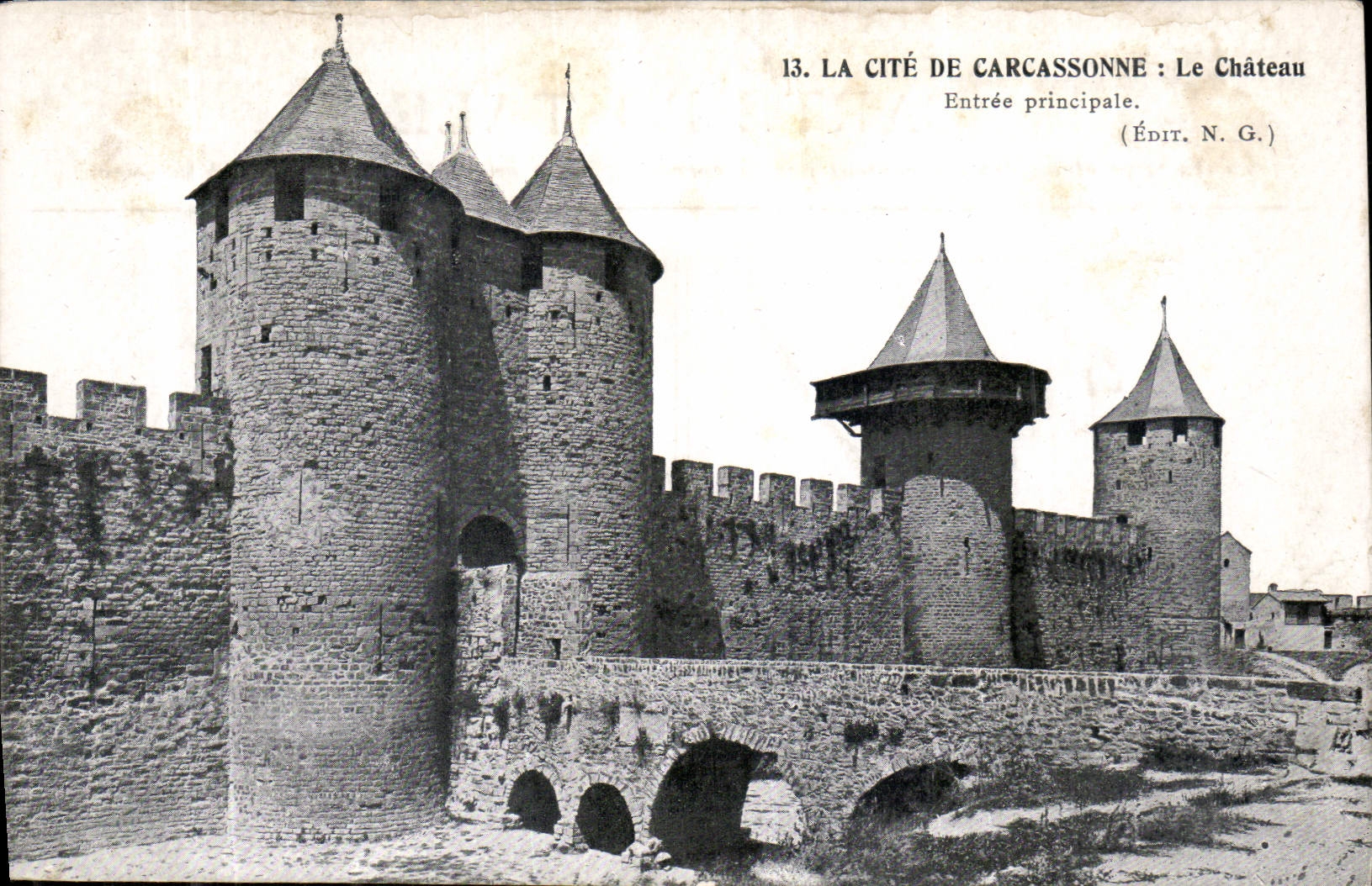 CPA La Cite de Carcassonne le Chateau Entree principale