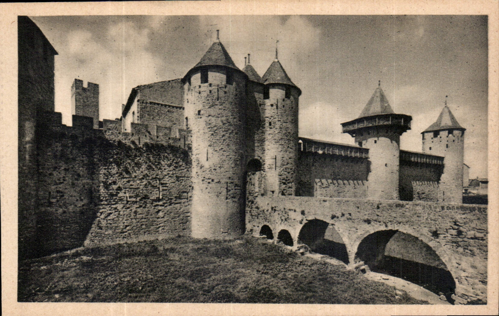 CPA Cite de Carcassonne le Chateau Comtal 
