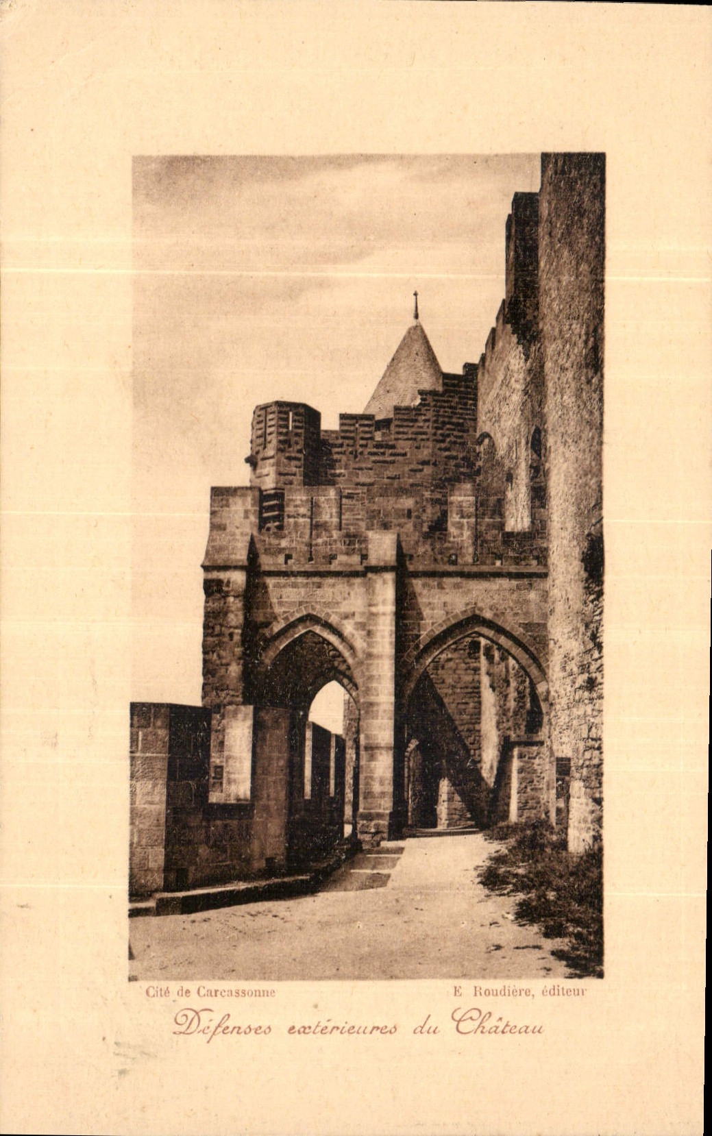 CPA Cite de Carcassonne Defense exterieures du Chateau