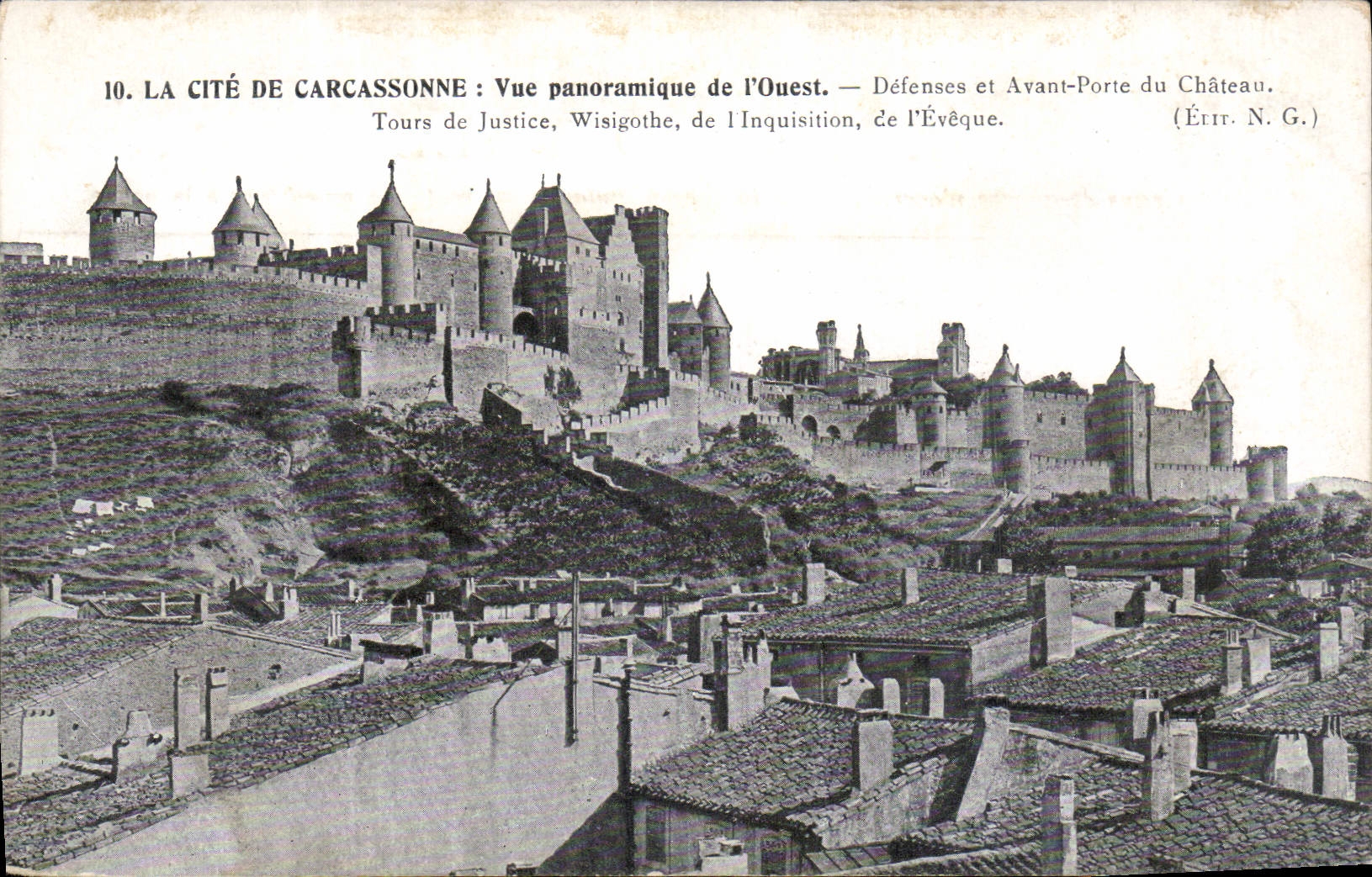 CPA La Cite de Carcassonne vue panoramique de l'Ouest Defenses et avant Port du Chateau Tours de Jus