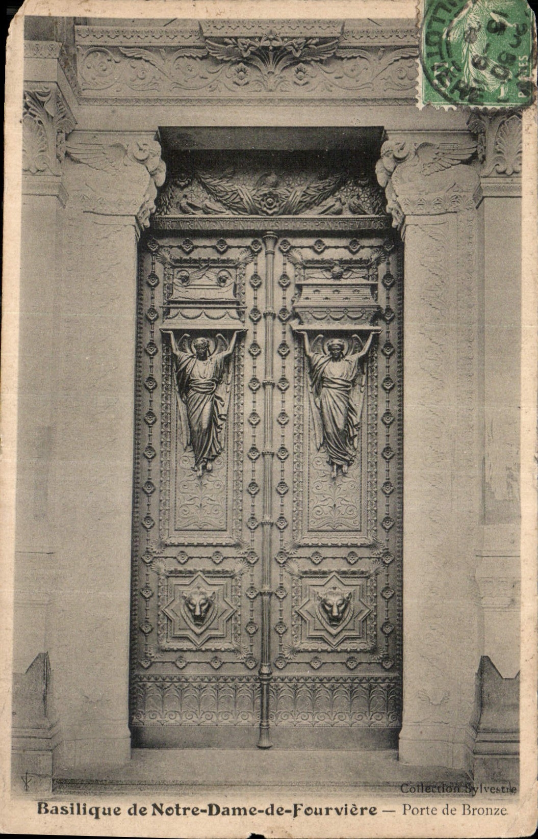 CPA Basilique de Notre Dame de Fourviere Porte de Bronze 