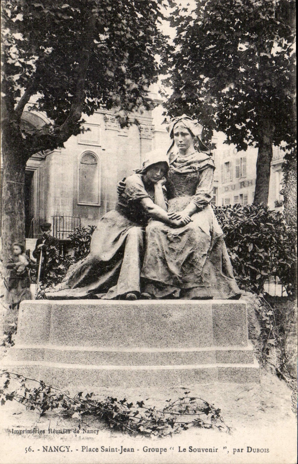 CPA Nancy Place Saint Jean groupe le Souvenir par Dubois 
