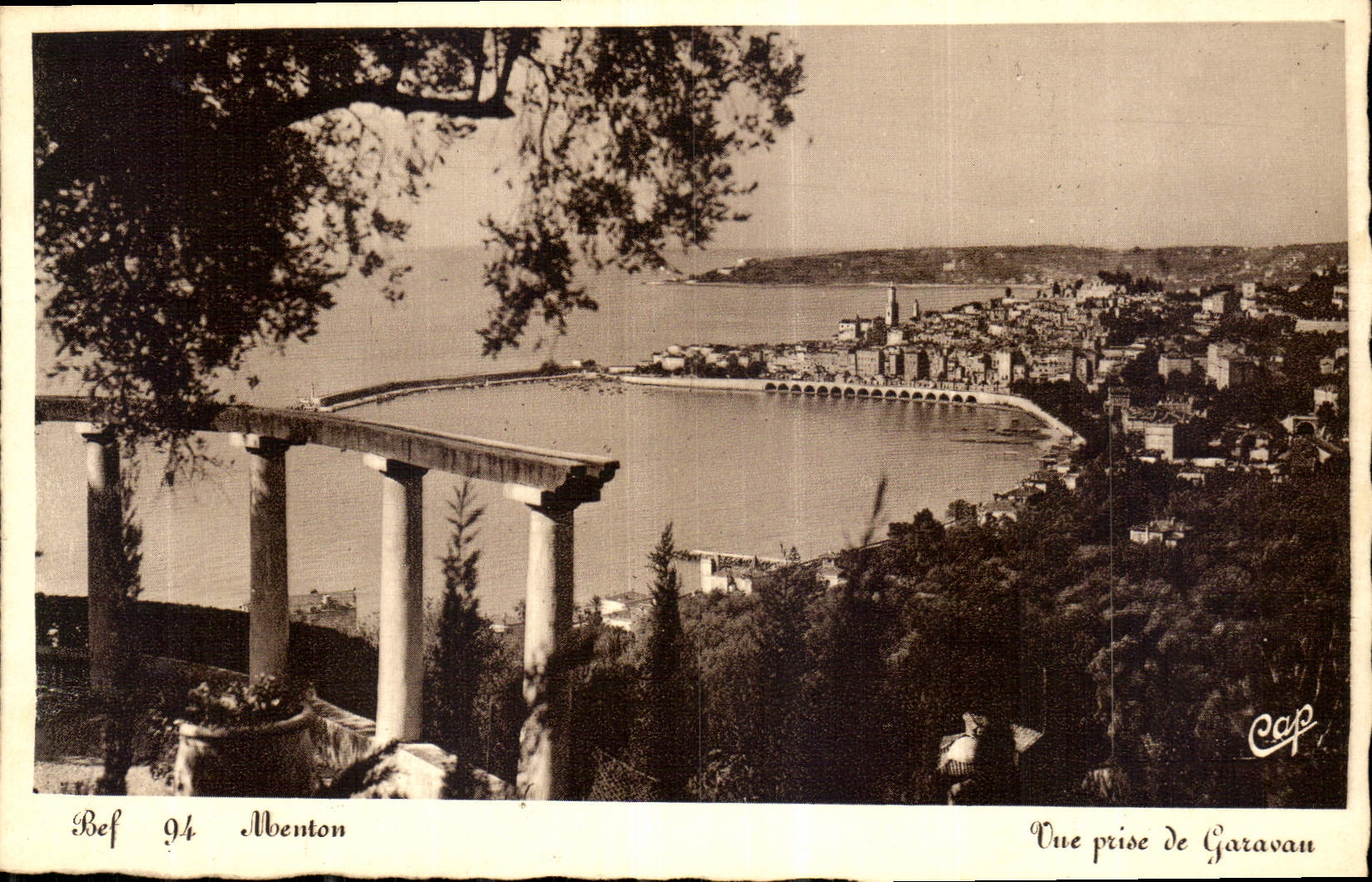 CPA Menton vue prise de Garavan 